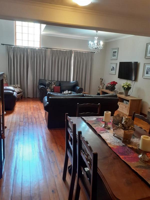 4 Bedroom Property for Sale in Albertinia Western Cape